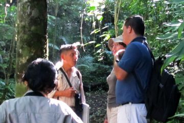 Guía naturalista local en Yaxchilan